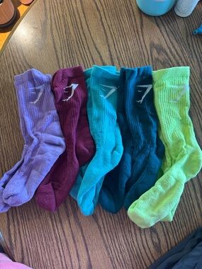 Women’s Gymshark crew socks